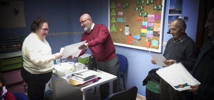 Entrega de diplomas en Asociación Detumo