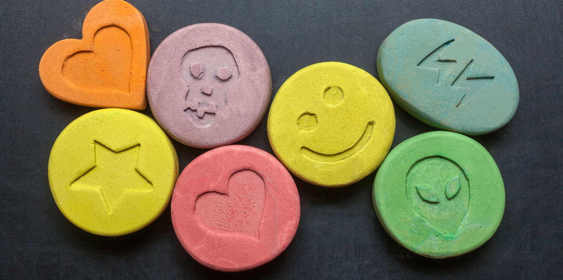 Los efectos que produce el MDMA, la droga que consumen cada vez más jóvenes